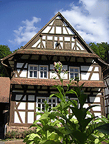 Rheinland-Pfälzisches Freilichtmuseum, Haus Neuburg mit Tabak